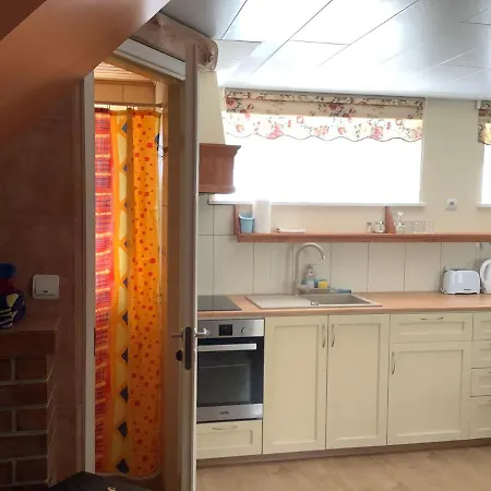 Parna & Gostinjska kuća *