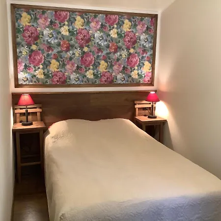 Guest house Parna & *