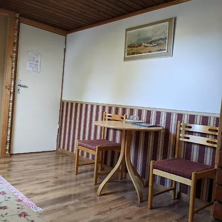 Parna & Guest house