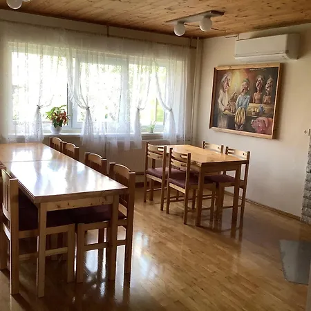 Parna & Guest house
