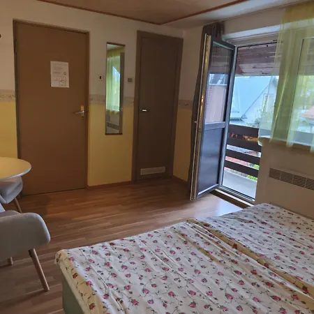 Gostinjska kuća Parna & Kuressaare