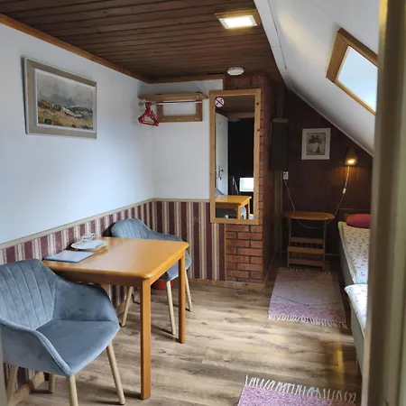 Parna & Guest house